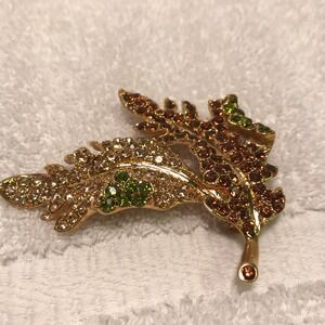 KENNETH JAY LANE Brooch BEJEWELED LEAF PIN w/ Topaz Green Rhinestones AVON 2007